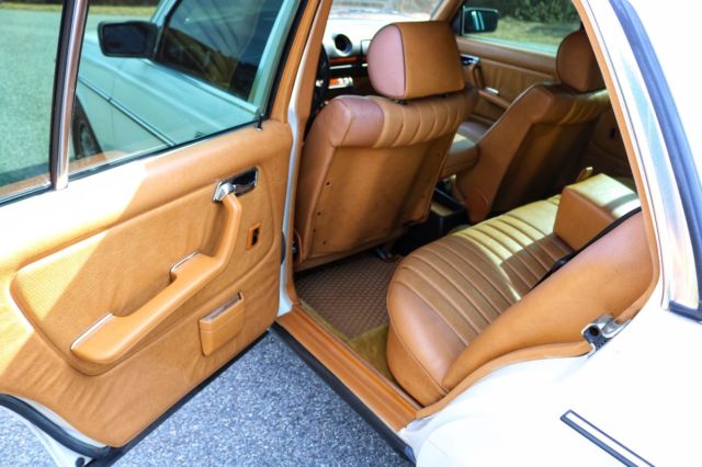 1984 Mercedes-Benz 300-Series 300D TURBO DIESEL - photo 13
