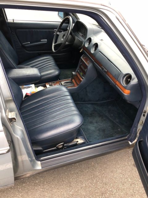 1984 Mercedes-Benz 300-Series - photo 11