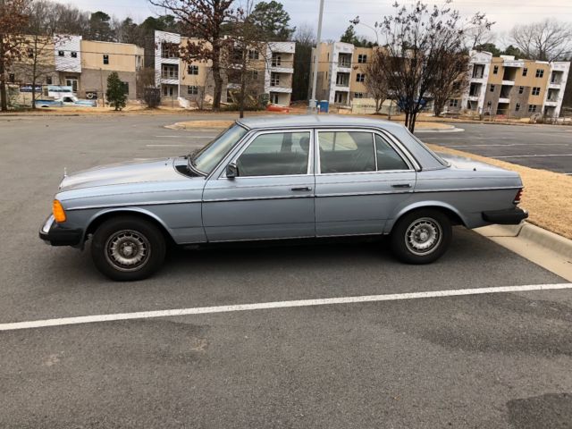 1984 Mercedes-Benz 300-Series - photo 3