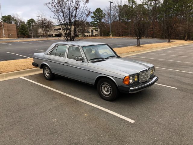 1984 Mercedes-Benz 300-Series - photo 8