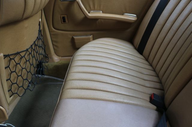 1984 Mercedes-Benz 300-Series - photo 9