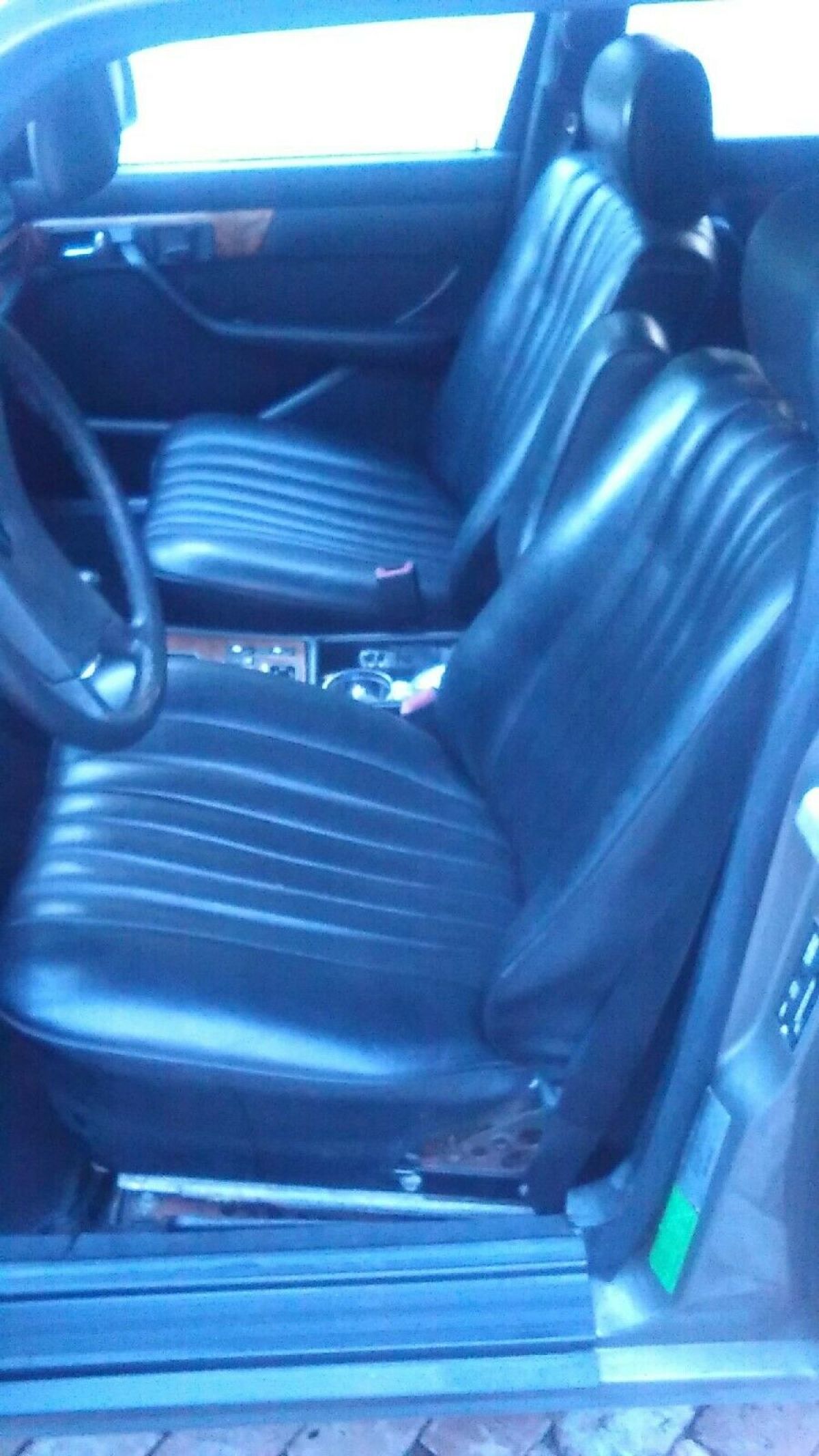 1984 Mercedes-Benz 300-Series 300SD Turbo Diesel - photo 10