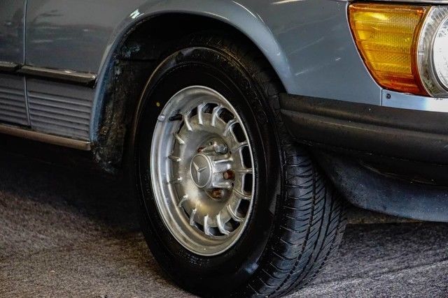 1984 Mercedes-Benz 300-Series 380SL - photo 6