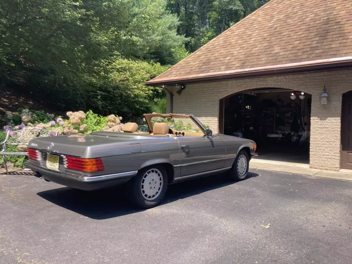 1984 Mercedes-Benz 380 SL- Euro Conversion 1984 Mercedes-Benz SL-Class Convertible