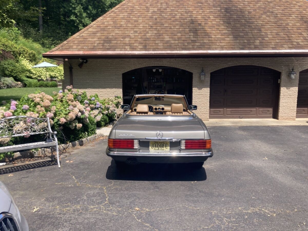 1984 Mercedes-Benz SL-Class Convertible - photo 6