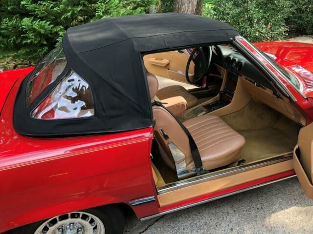 1984 Mercedes-Benz SL-Class Beige Interior - photo 12