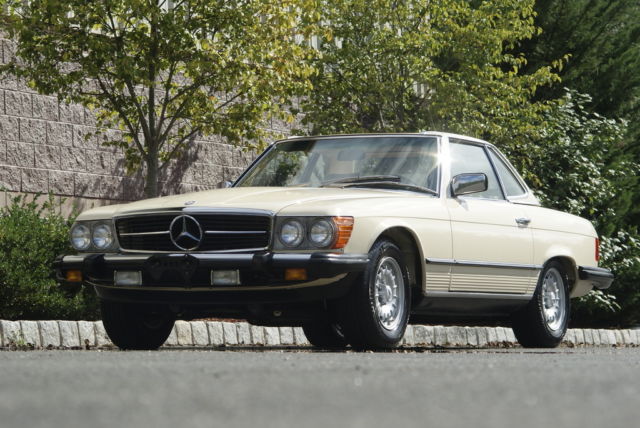 1984 Mercedes-Benz 380SL 13,902 Miles Light Ivory/Palomino Concours Level Car !! 1984 Mercedes-Benz 300-Series