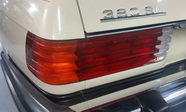 1984 Mercedes-Benz SL-Class AWARD WINNING
