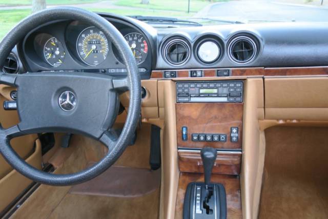 1984 Mercedes-Benz SL-Class - photo 10