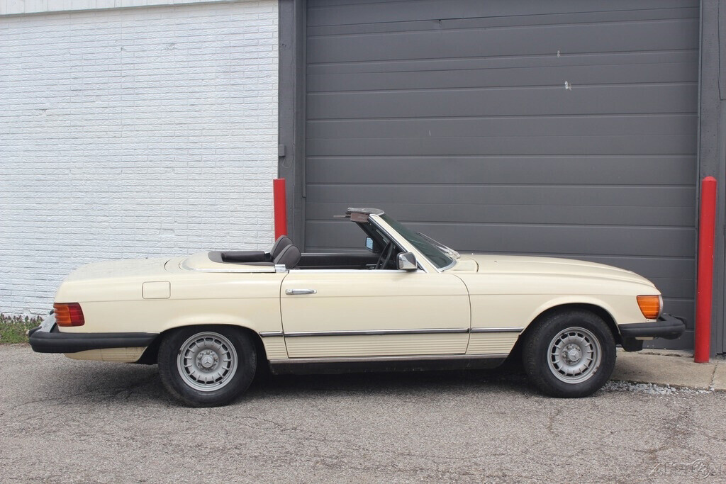 1984 Mercedes-Benz 300-Series 2 Dr Convertible - photo 10