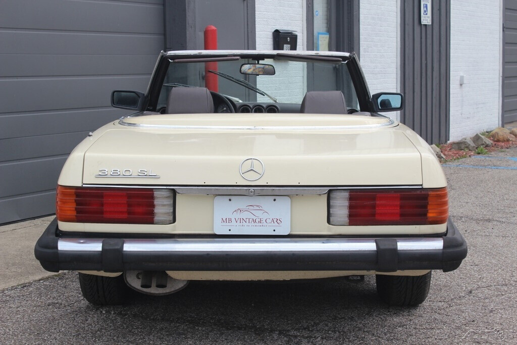 1984 Mercedes-Benz 300-Series 2 Dr Convertible - photo 6