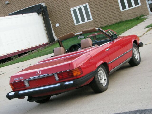 1984 Mercedes-Benz SL-Class CONVERTIBLE - photo 9