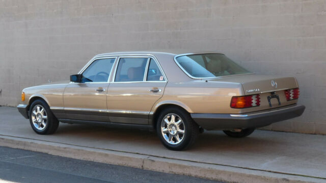 1984 Mercedes-Benz S-Class 500SEL - photo 3