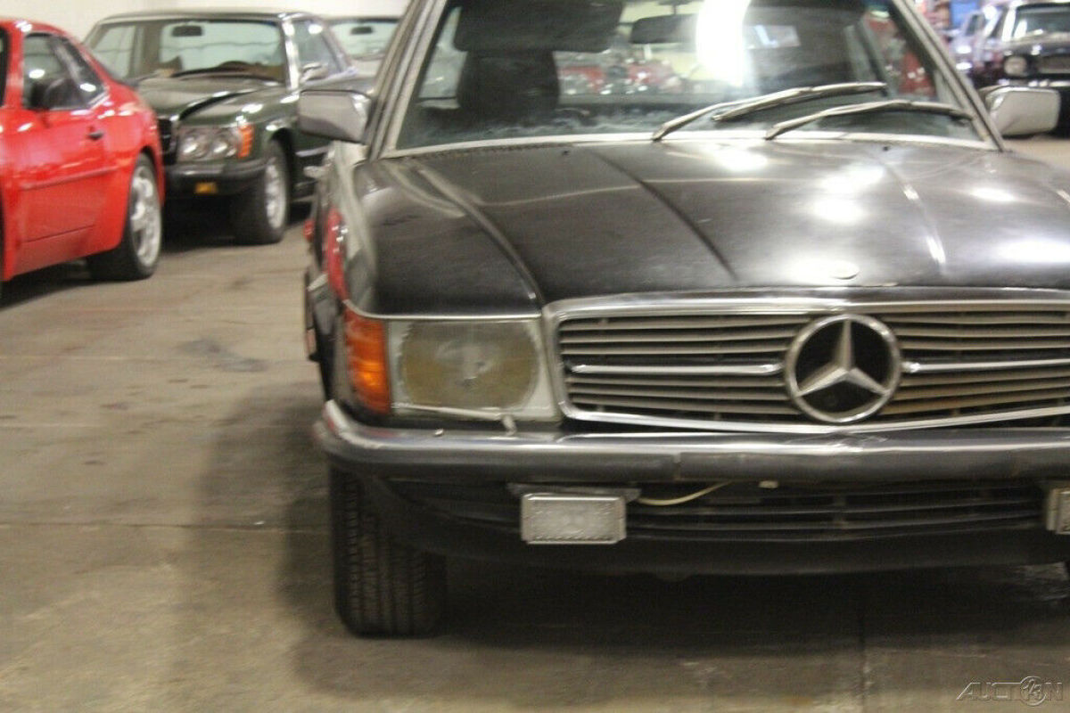 1984 Mercedes-Benz 500-Series Convertible - photo 10