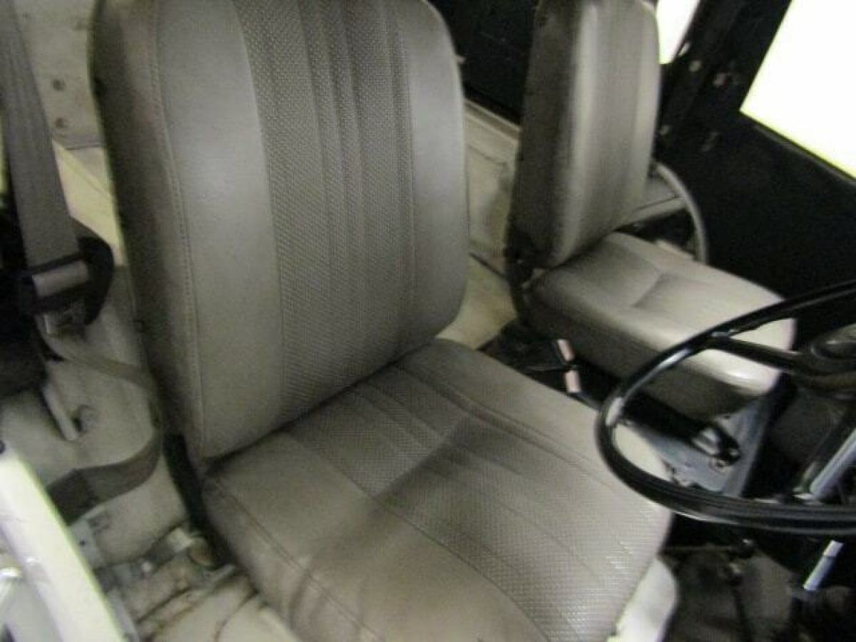1984 Mitsubishi Jeep - photo 11