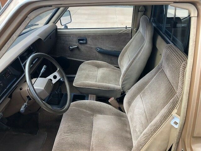 1984 Mitsubishi Mighty Max SPX - photo 4