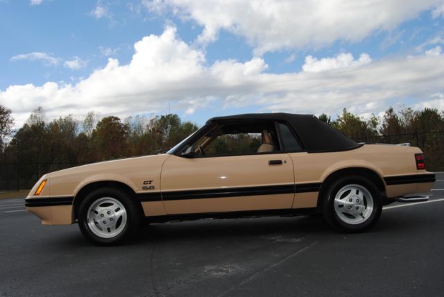 1984 Ford Mustang GT - photo 5