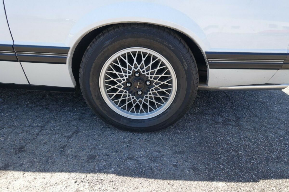 1984 Ford Mustang GT - photo 12