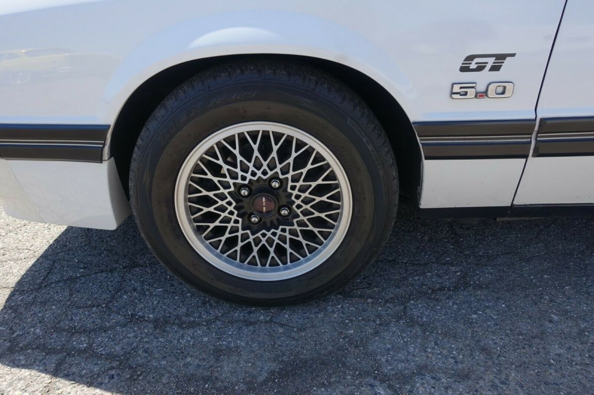 1984 Ford Mustang GT - photo 13