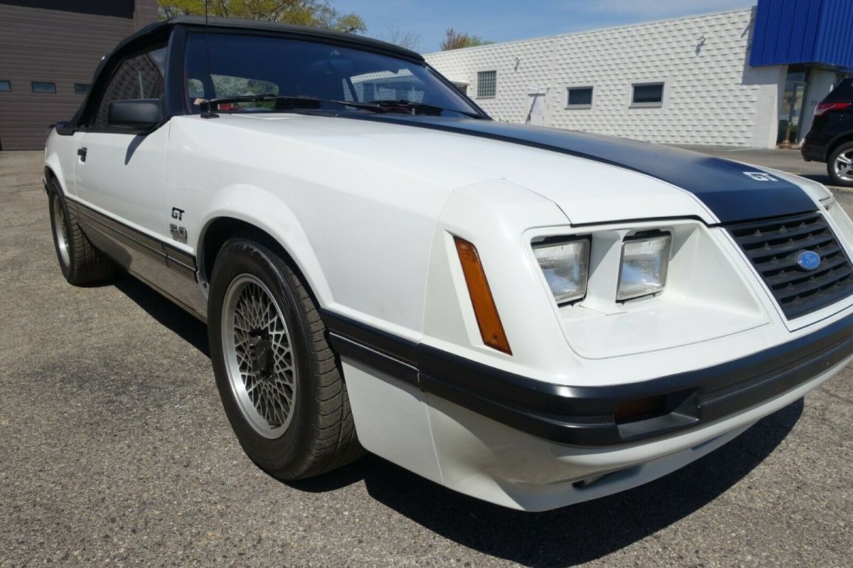 1984 Ford Mustang GT - photo 5