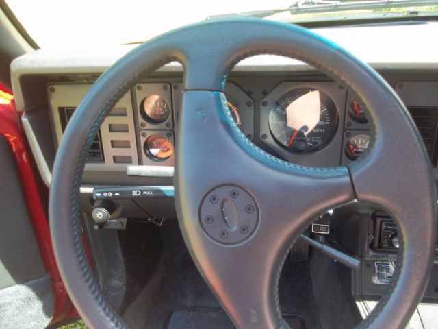 1984 Ford Mustang GT - photo 10