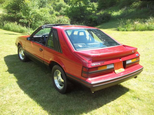 1984 Ford Mustang GT - photo 5
