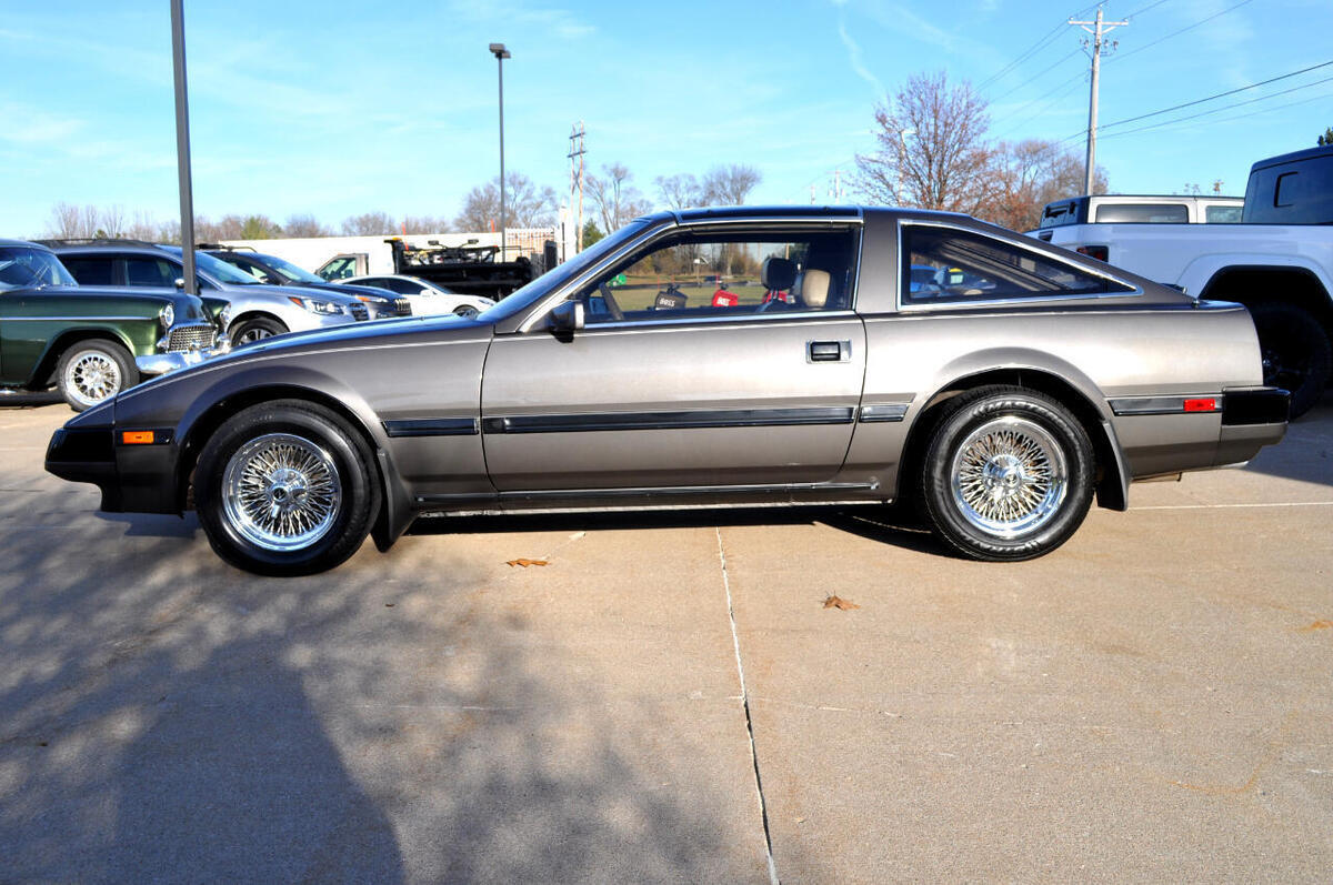 1984 Nissan 300ZX 2dr Coupe 2+2 5-Spd - photo 5