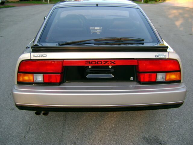 1984 Nissan 300ZX 50th Anniv. - photo 11