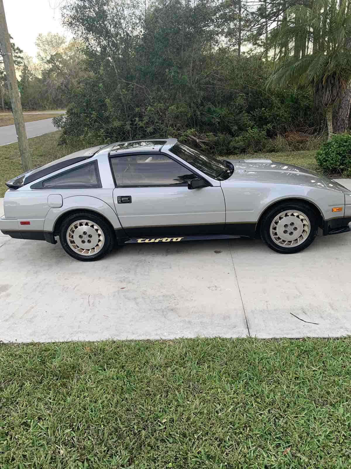 1984 Nissan 300ZX Coupe Grey RWD Automatic 1984 Nissan 300ZX