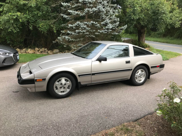 1984 Nissan 300ZX NA 5-Speed Hard Top 1984 Nissan 300ZX Base