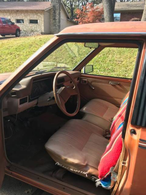 1984 Nissan Other Pickups - photo 2