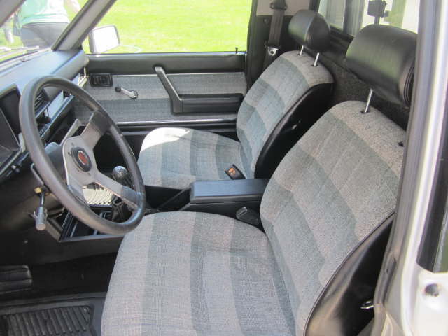 1984 Nissan Other Pickups - photo 10