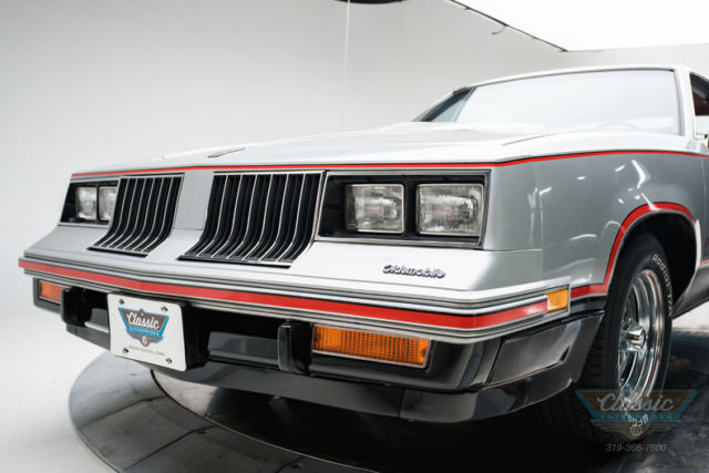 1984 Oldsmobile 442 Hurst/Olds - photo 2