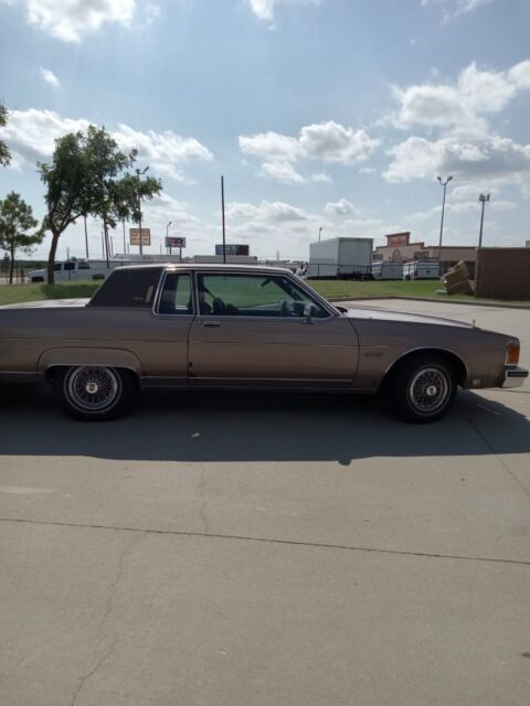 1984 Oldsmobile 98 - photo 10