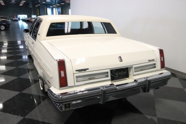 1984 Oldsmobile Ninety-Eight Regency Brougham - photo 11