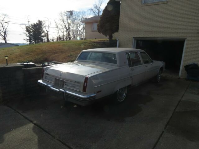1984 Oldsmobile Ninety-Eight 98 REGENCY BROUGHAM - photo 6