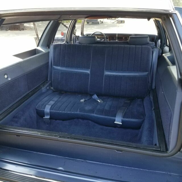 1984 Oldsmobile Custom Cruiser - photo 5