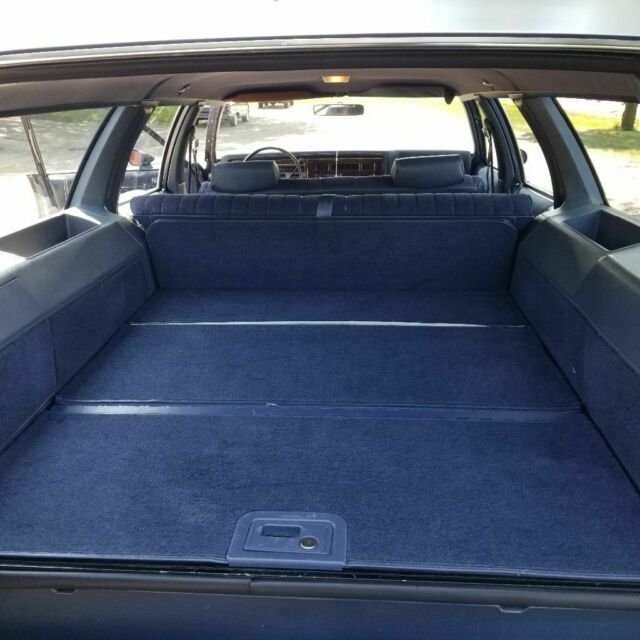 1984 Oldsmobile Custom Cruiser - photo 6
