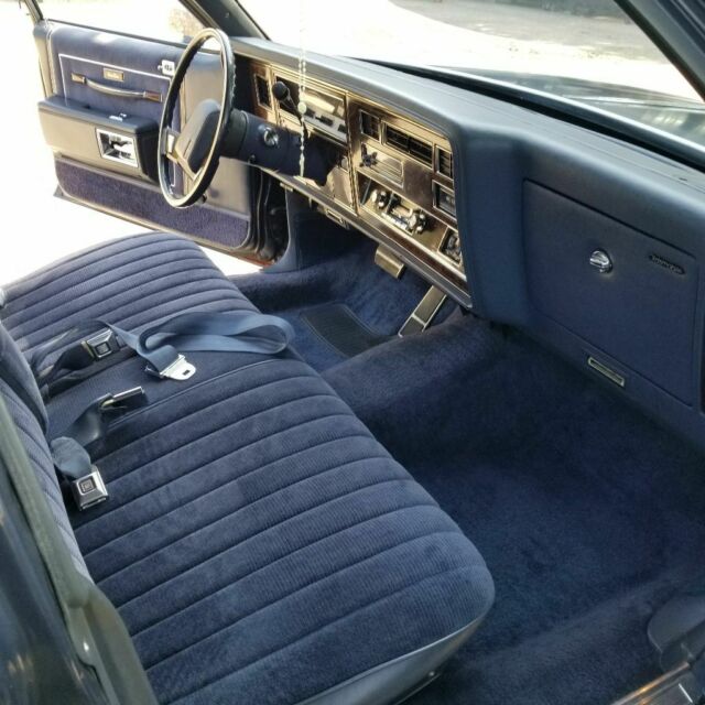 1984 Oldsmobile Custom Cruiser - photo 7