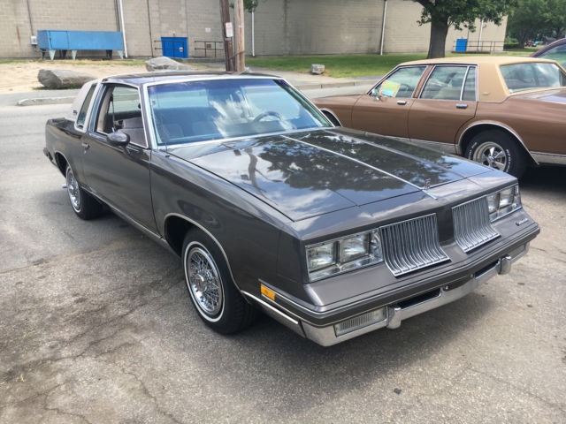 1984 Oldsmobile Cutlass supreme special edition - photo 4