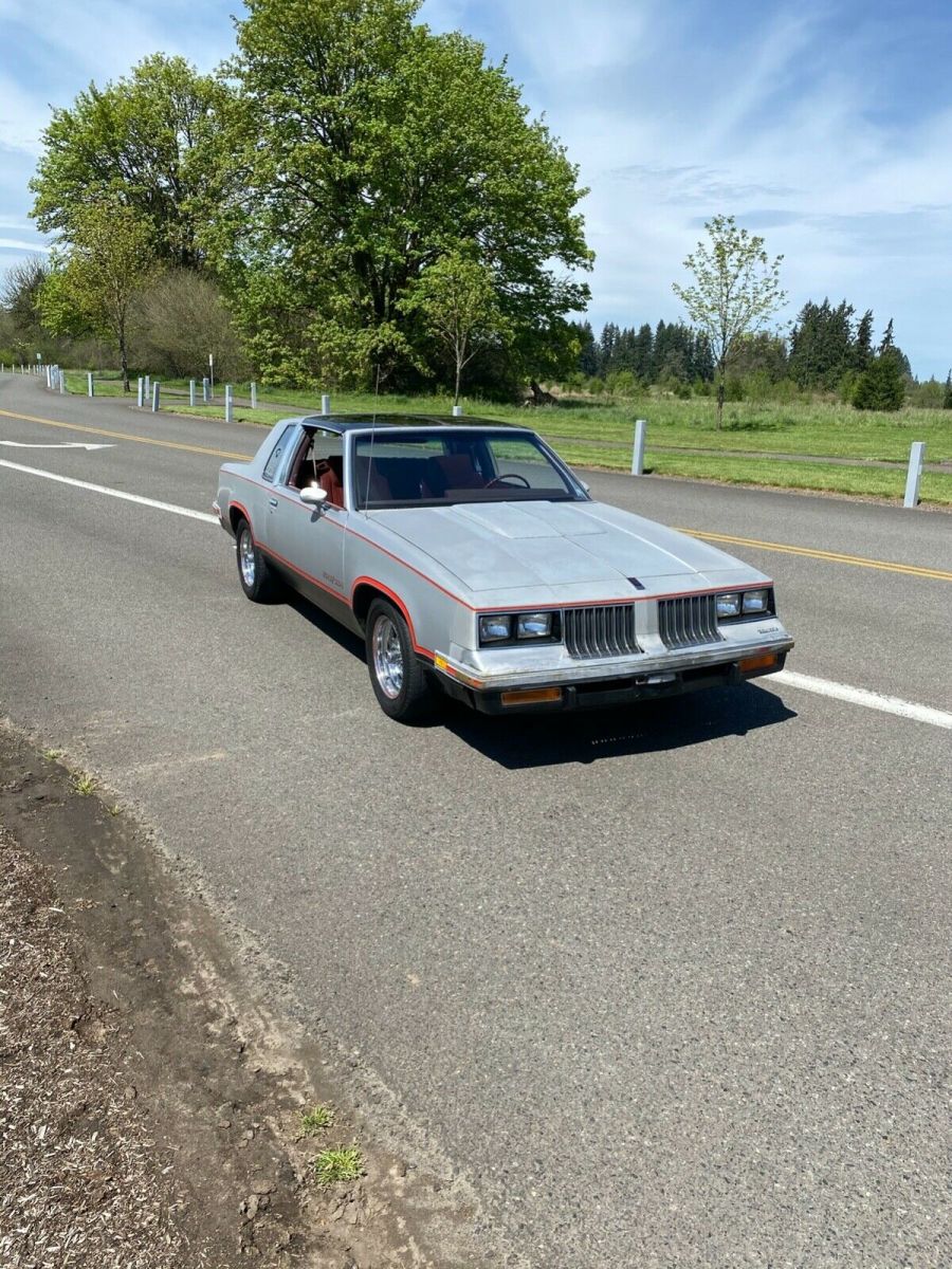 1984 Oldsmobile Cutlass Hurst/Olds