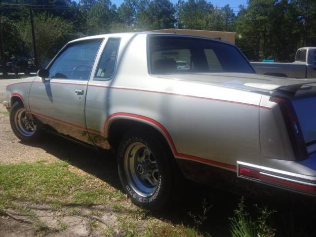 1984 Oldsmobile Cutlass Hurst - photo 2