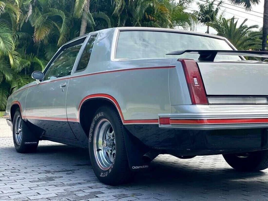 1984 Oldsmobile Cutlass Hurst - photo 10