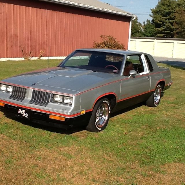 1984 Oldsmobile Cutlass Hurst Coupe 2-Door - photo 3
