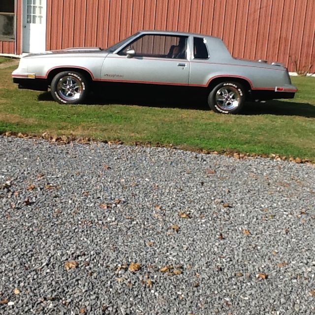 1984 Oldsmobile Cutlass Hurst Coupe 2-Door - photo 4