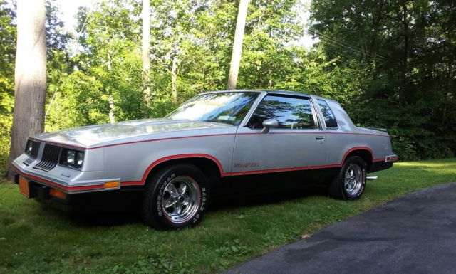 1984 Oldsmobile Cutlass Calais Hurst Olds 442 with T-Tops 1984 Oldsmobile 442 Hurst/Olds