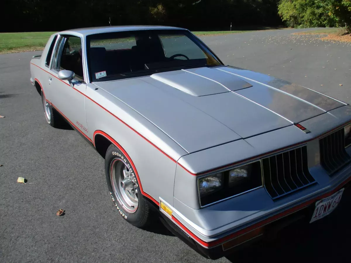 1984 Oldsmobile Cutlass Hurst Olds not a 442 1984 Oldsmobile Cutlass