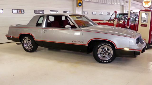 1984 Oldsmobile Cutlass Hurst/Olds - photo 2