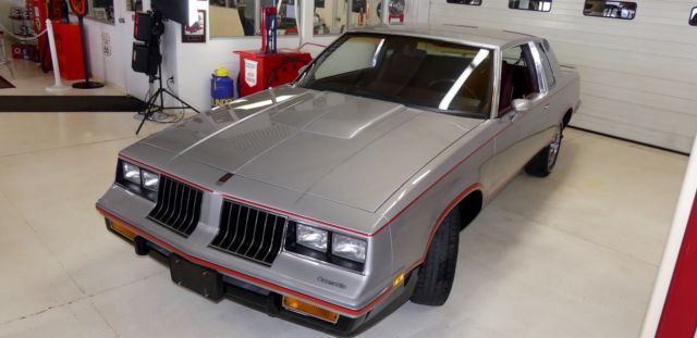 1984 Oldsmobile Cutlass Hurst/Olds - photo 5