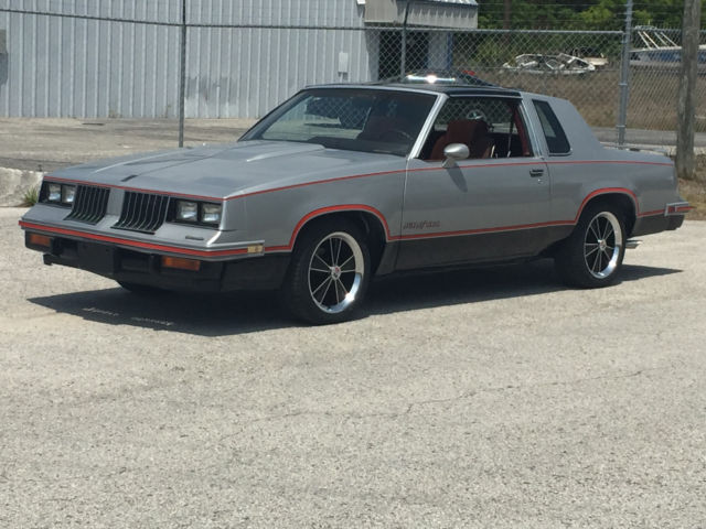 1984 Oldsmobile Cutlass Hurst/Olds-One of 3500 made-Recent New Paint & Stripes 1984 Oldsmobile Cutlass Hurst Olds